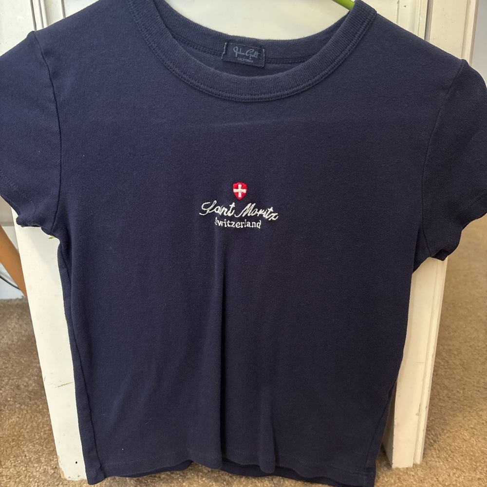 navy blue crop top